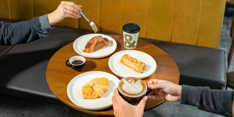 Trải Nghiệm Vị Ngọt Chuẩn Âu Tại Tiệm Bánh Âu Tại Đà Nẵng B&B Bakery – Nơi Hội Tụ Bánh Danish, Cheesecake Và Mousse Hảo Hạng 2 4